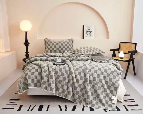 Luxury Thermal Blanket Grey